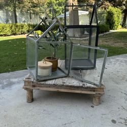 Vintage Wood Platform Perfect For Interior Or Exterior Display Of Plants Or Candles.