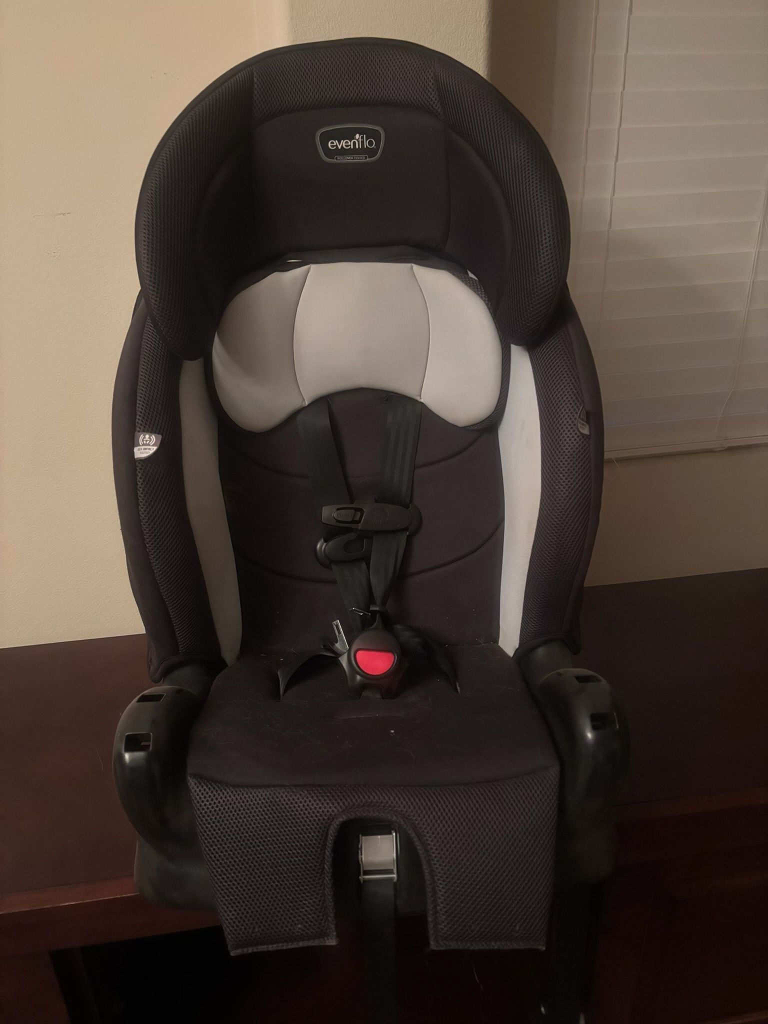 Evenflow car seat,
