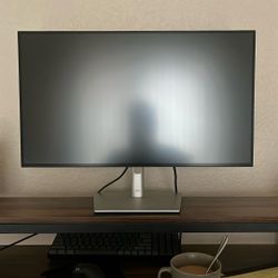 Dell Ultrasharp Monitor 27” U2723QE