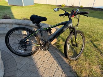 Hyper Class 2 e-bike with new battery.