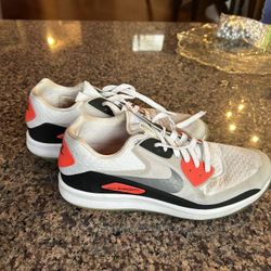 Nike  Zoom Golf Shoes… Excellent Condition… Worn Once… Size 9