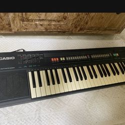CASIO PIANO KEYBOARD 
