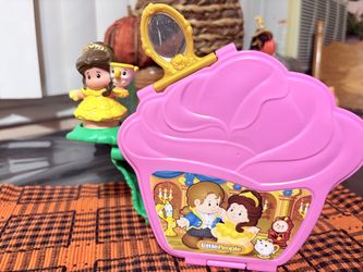 Little people princess Belle’s Fold n go toy