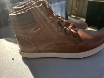 Levi shoes