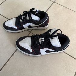 Women’s Air Jordan 1 Low SE Utility ‘White Black Red’