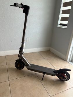 5th WHEEL electric Scooter