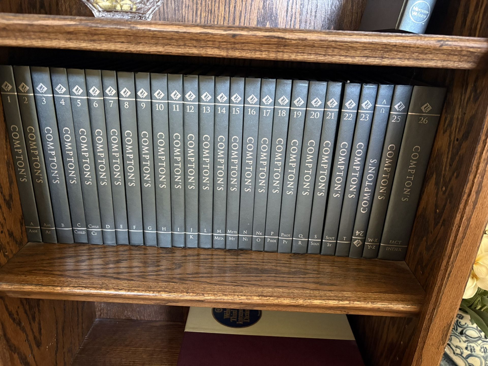 Compton’s Encyclopedia Set