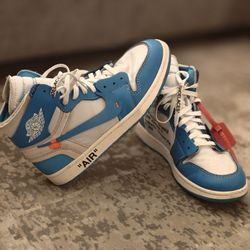 Nike Air Jordan 1 Retro High Off-White University Blue sneaker