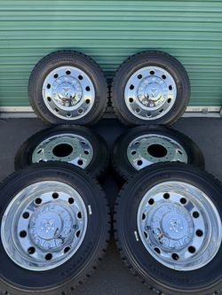 Dodge Ram 4500/5500 Dually Factory Wheels Tires