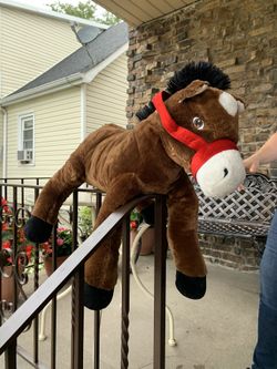 Huge horse plush