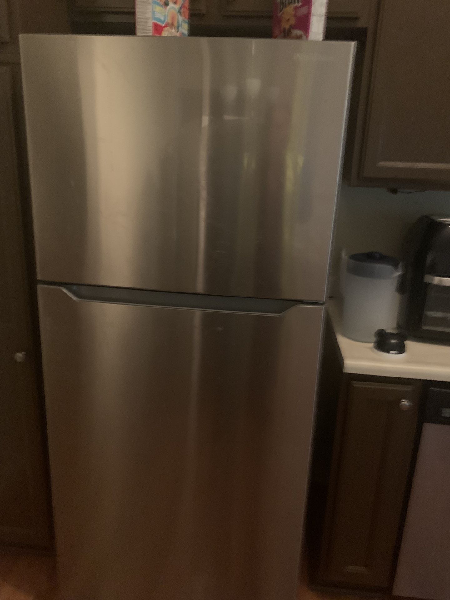 2 Month Old Insignia Fridge and Dryer $600