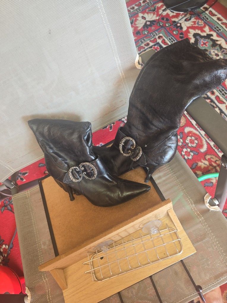 Chic Black Nine West Leatherette Boots