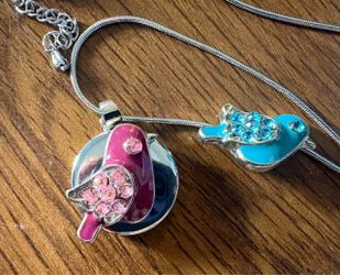 Vintage Bird Charm Snap Necklace Set