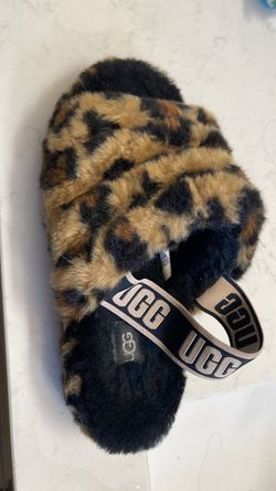 Uggs sandals