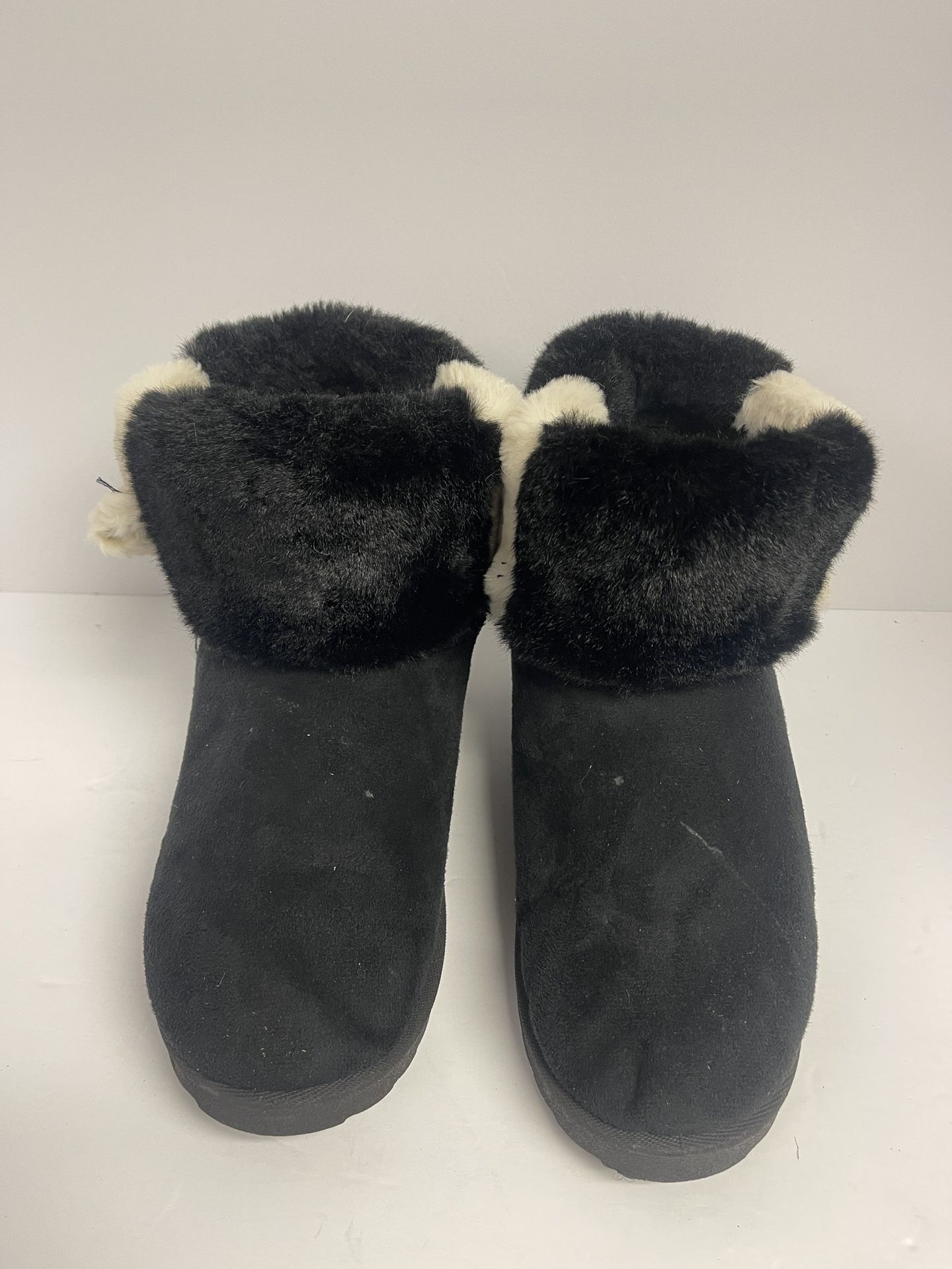 MUDD Cherry-97LP slip on Suede shoe/boot Black & White cuff Size 11 I497