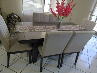 Dining set
