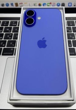 iPhone 16