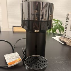 Nespresso with 17 pods 