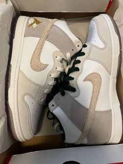 Nike Dunk High Gold Mountain