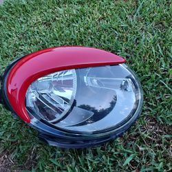 2012 -2018 Vw Bug Headlight Passenger Side