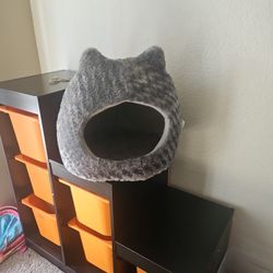 Cat Bed Upto 18 Lbs Cat Head Shape 