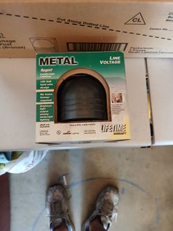 17 REGENT METAL LANDSCAPING LIGHTS