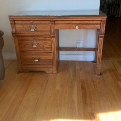 Student Desk
