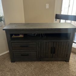 Tv stand 