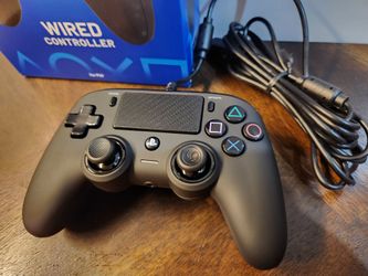 Nacon Wired Controller for PS4 y PC – Official Licensed – Black