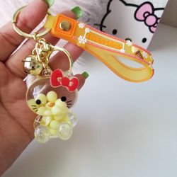 Hello Kitty Acrylic Key Chain Floating Oil Liquid Key Pendent New