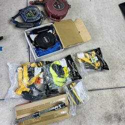 Fall Protection ( RETRACTABLES, HARNESSES, BEAM STRAP&CLAMPS