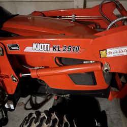 2017 Ck2510 Hst Tractor 