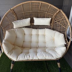Indoor/Outdoor Patio Lounge Egg Chair