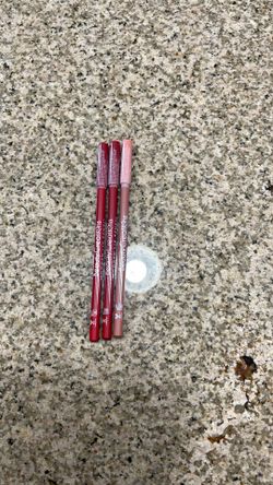 Beauty creations lip liners