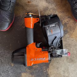 Roofing Nails Gun