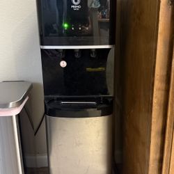 Water Dispenser
