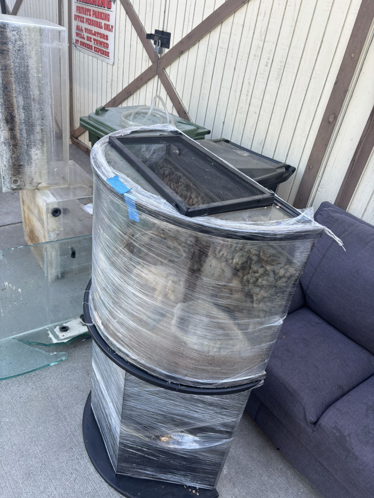 halfmoon reptile tank