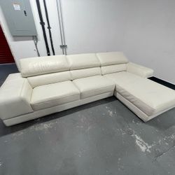 Off White Sectional Couch. 