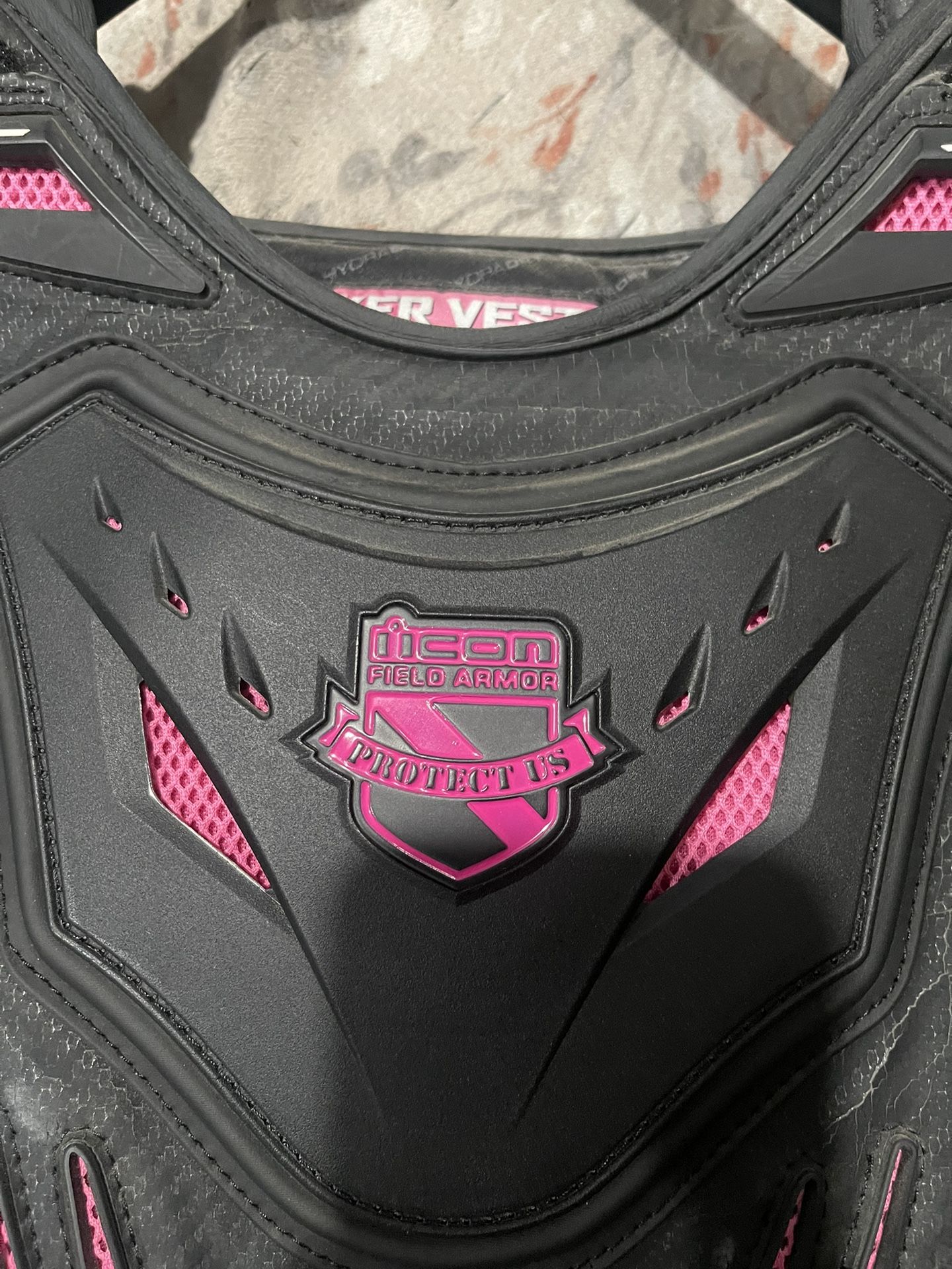 Icon Women’s Striker Vest