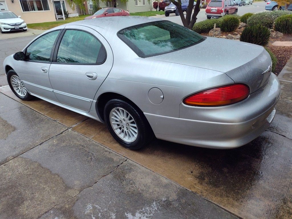 2004 Chrysler Concorde