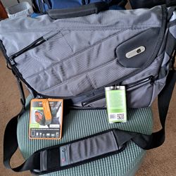 Ful Laptop Plus Tablet Battery Powered Bag, New But No Battery