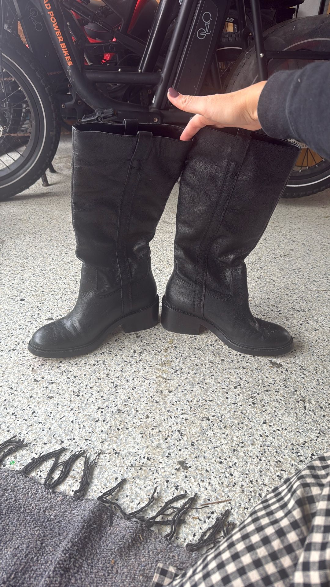 Black Dolce Vita Boots Size 9