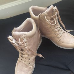 Shoedazzle Women wedge 