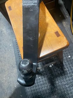 7 to 8 inches Drop tow hitch