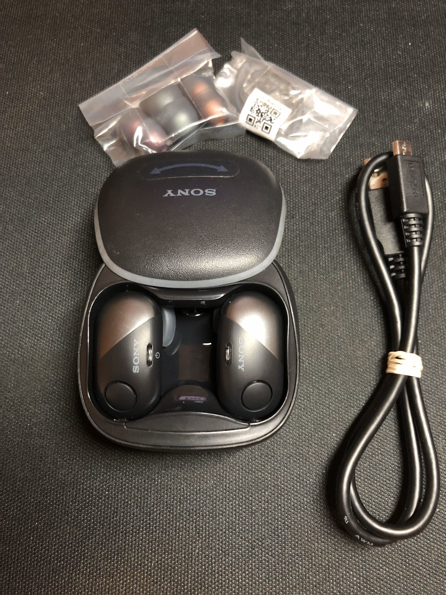 Sony Gym Headphones - WFSP700N/B