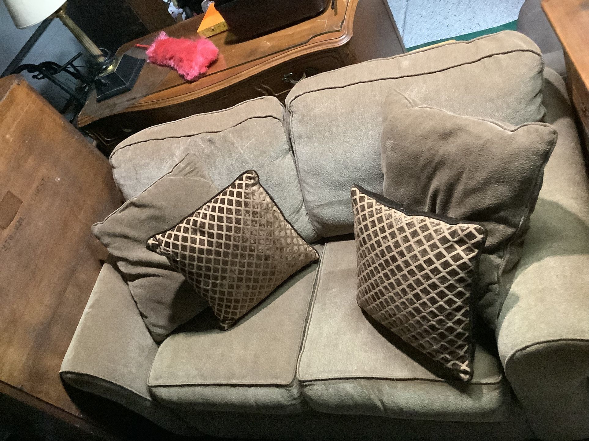 Love seat thick cushioned with fat arm rests no rips or stains, recently cleaned comes with pillows Approximately 64” wide 34” tall from back of couc