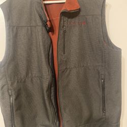 Cinch vest
