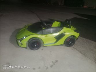 Lamborghini Sián Kids Ride-On Car