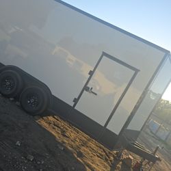 16 Ft Enclosed Trailer 