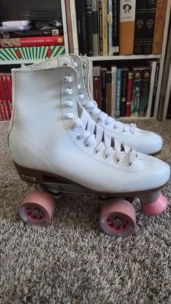 Chicago women's quad roller skates - size 9